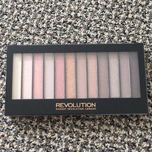 Makeup Revolution Redemption eyeshadow palette 3